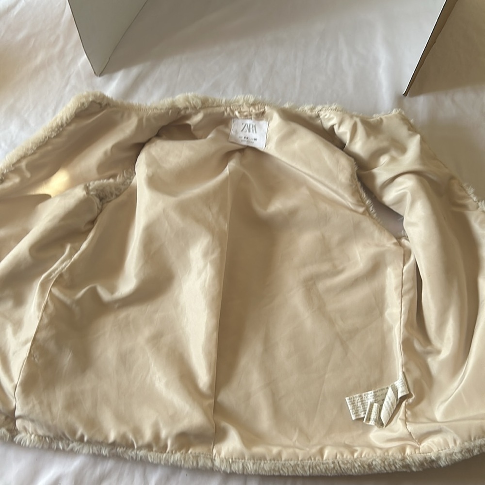 Zara Cream Faux Fur Sherpa Vest Adult One Size (Check Measurements) - Picture 4 of 6